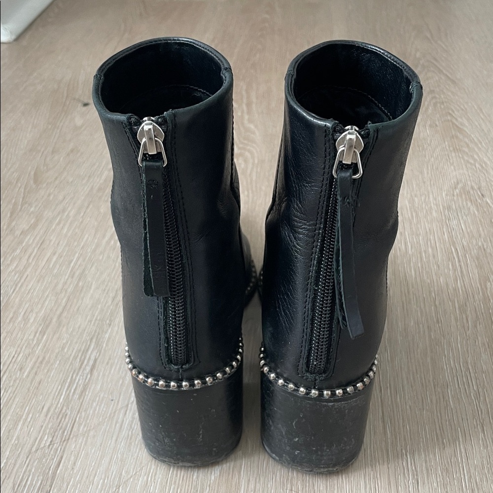 Steve Madden Black Pointed Toe Studded Ankle Boots - Picture 2 of 5